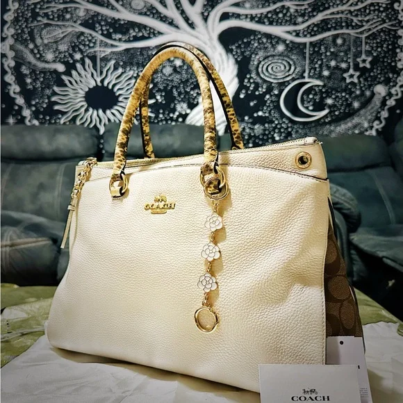 Coach shoulder bag Cream Leather Satchel with Signature Trim and Gold Hardware - Picture 16 of 17